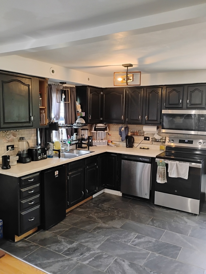 234 North Butterfield Road Libertyville, IL 60048 - Photo 4 of 35 Gallery Image 4