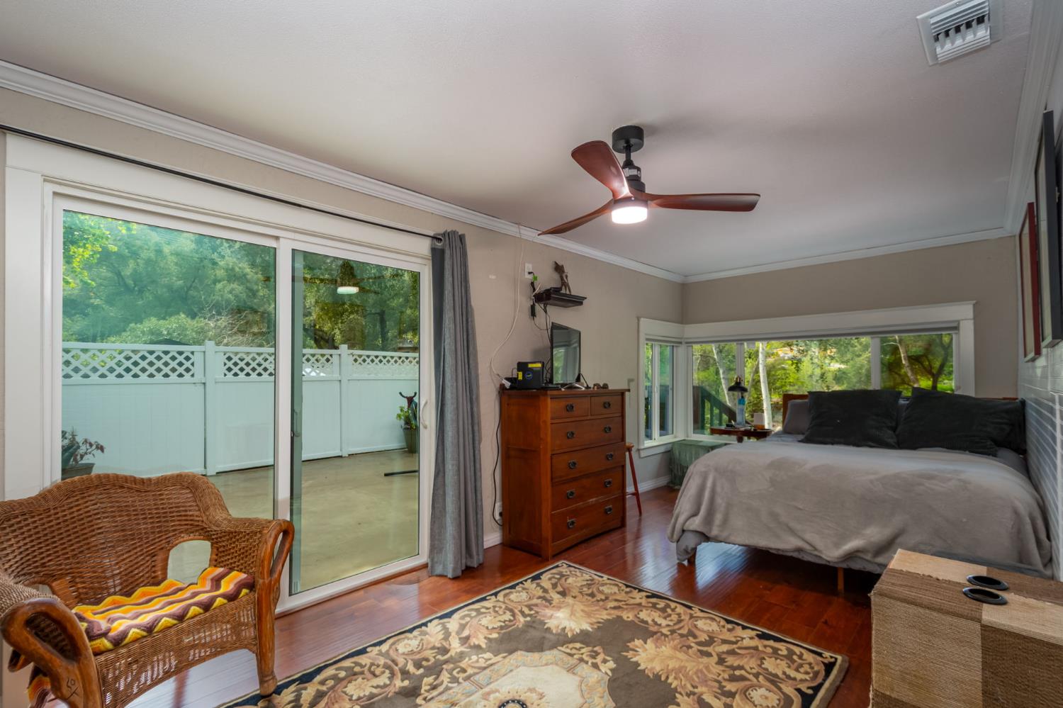 15663 Ojai Road Santa Paula, CA 93060 - Photo 12 of 47 a living room with a bed and a window