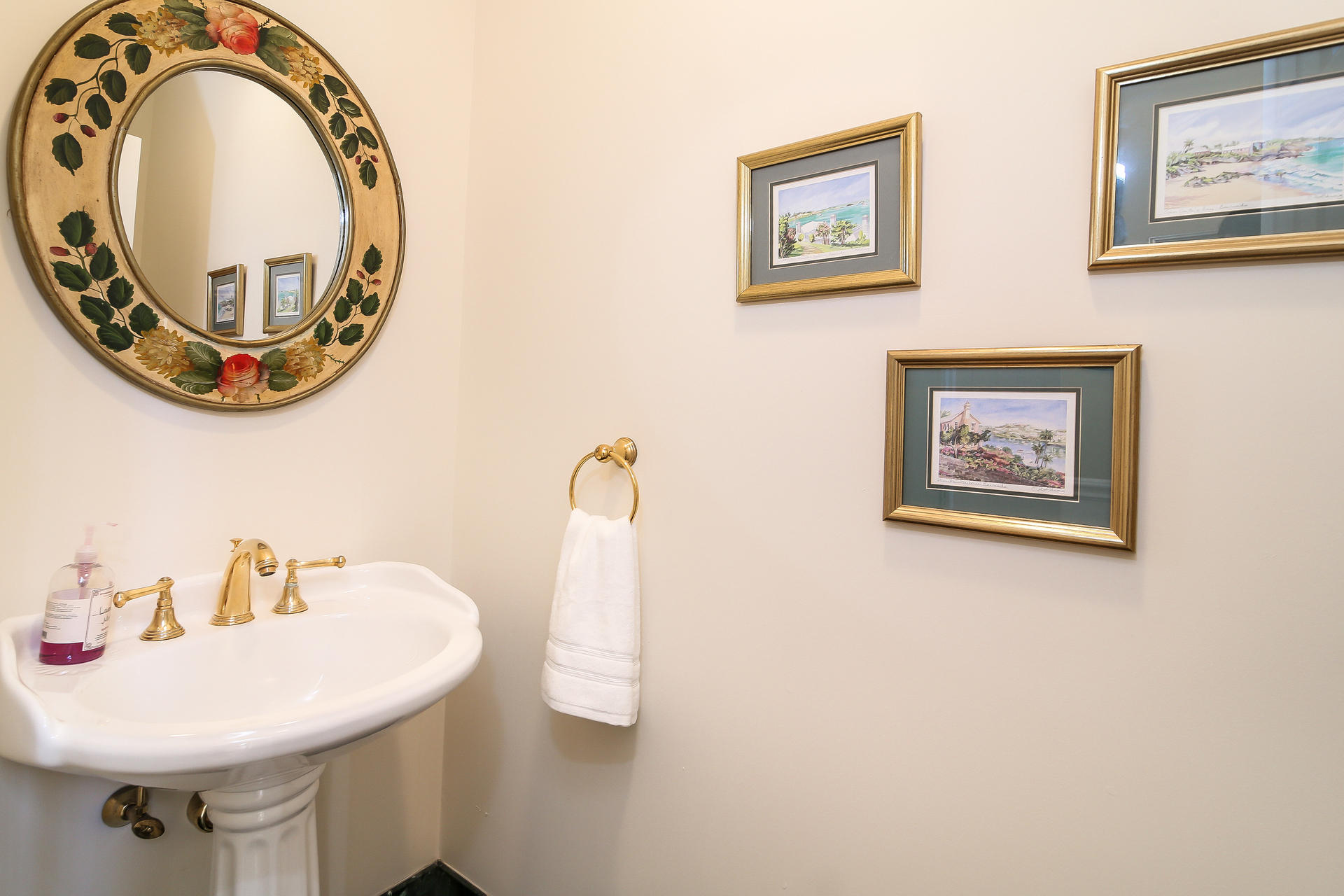 152 Old Studio Road New Canaan, CT 06840 - Photo 30 of 35 a bathroom with a sink and a mirror