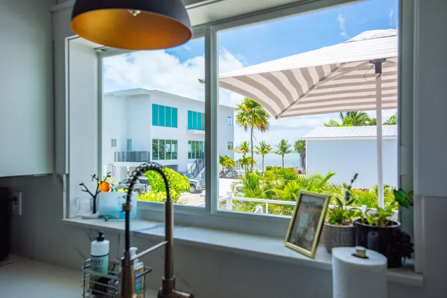 $1,150,000 | 930 80th Street, Marathon, FL 33050