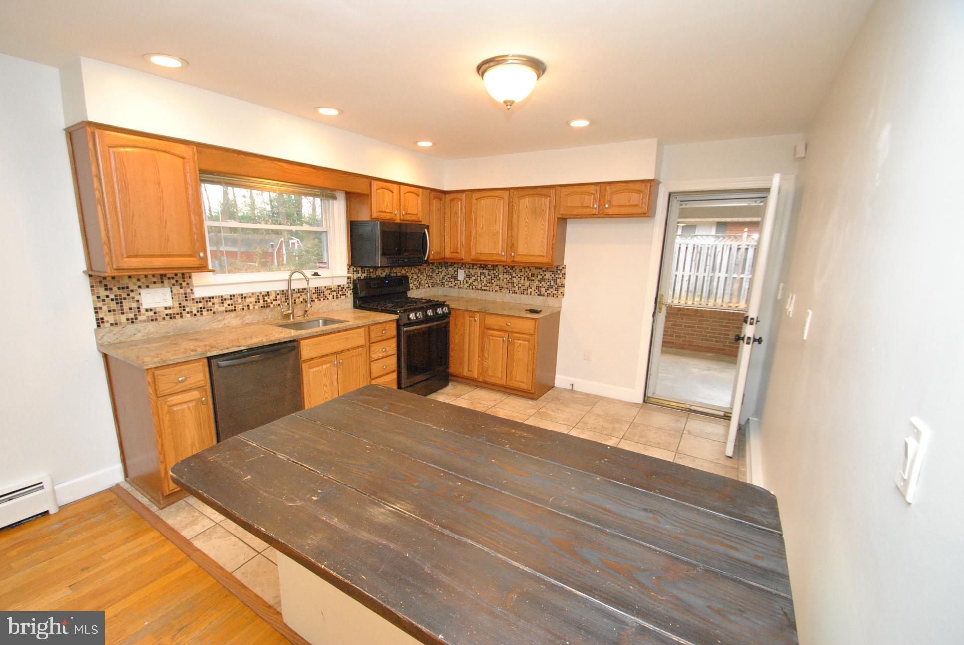412 Streamside Drive Fallston, MD 21047 - Photo 6 of 26