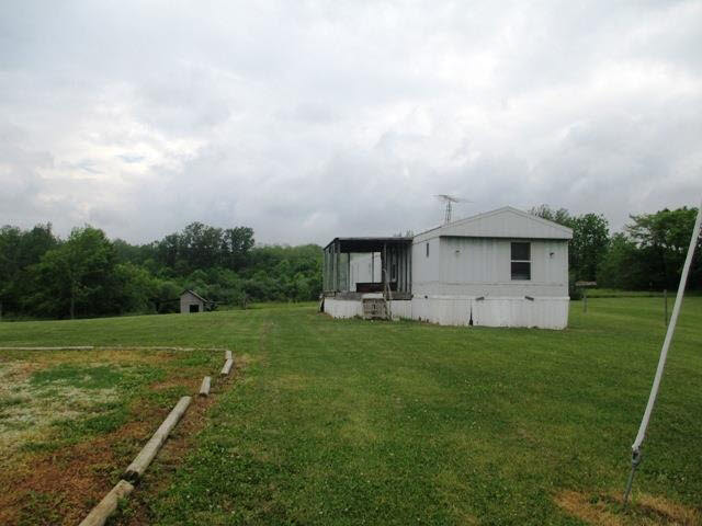 1392 North County Road Winchester, IN 47394 - Photo 6 of 6 Gallery Image 6