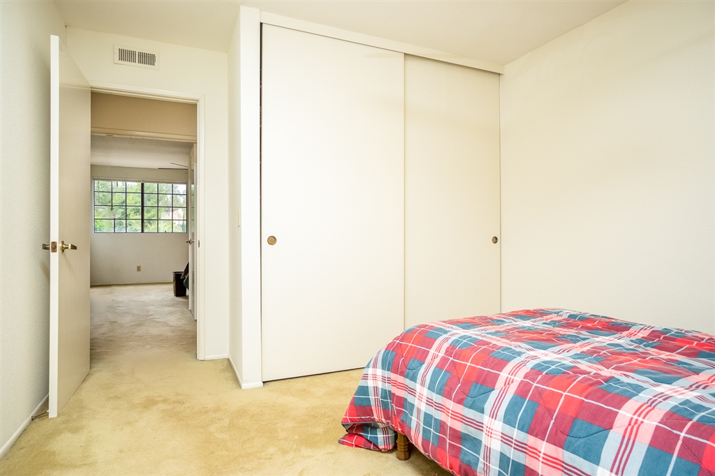 15002 Derringer Road Poway, CA 92064 - Photo 10 of 16
