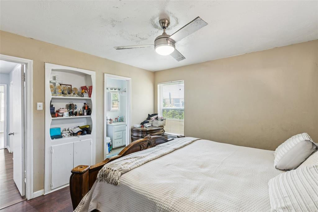 1901 Kris Street Irving, TX 75060 - Photo 11 of 22