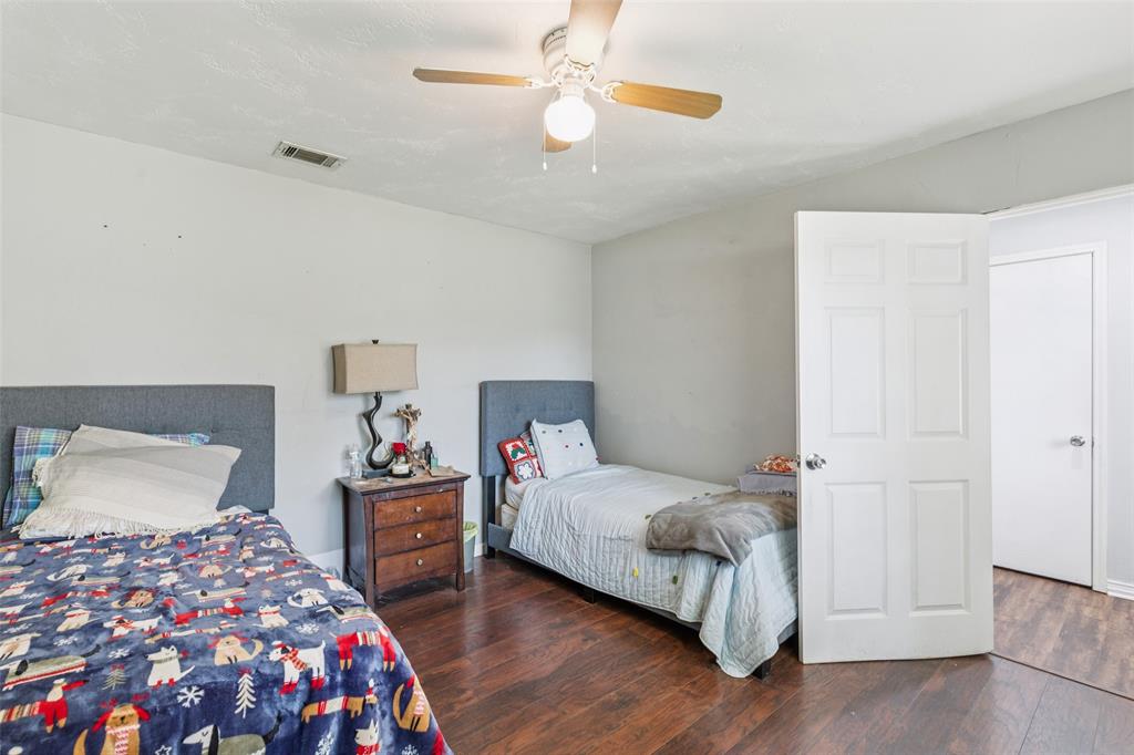 1901 Kris Street Irving, TX 75060 - Photo 16 of 22