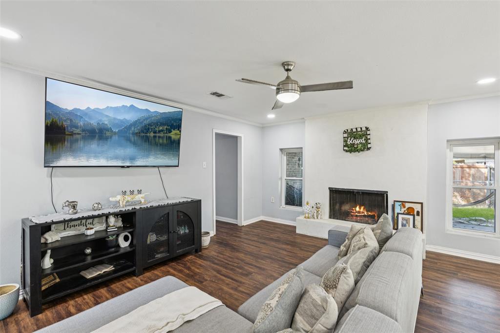 1901 Kris Street Irving, TX 75060 - Photo 17 of 22