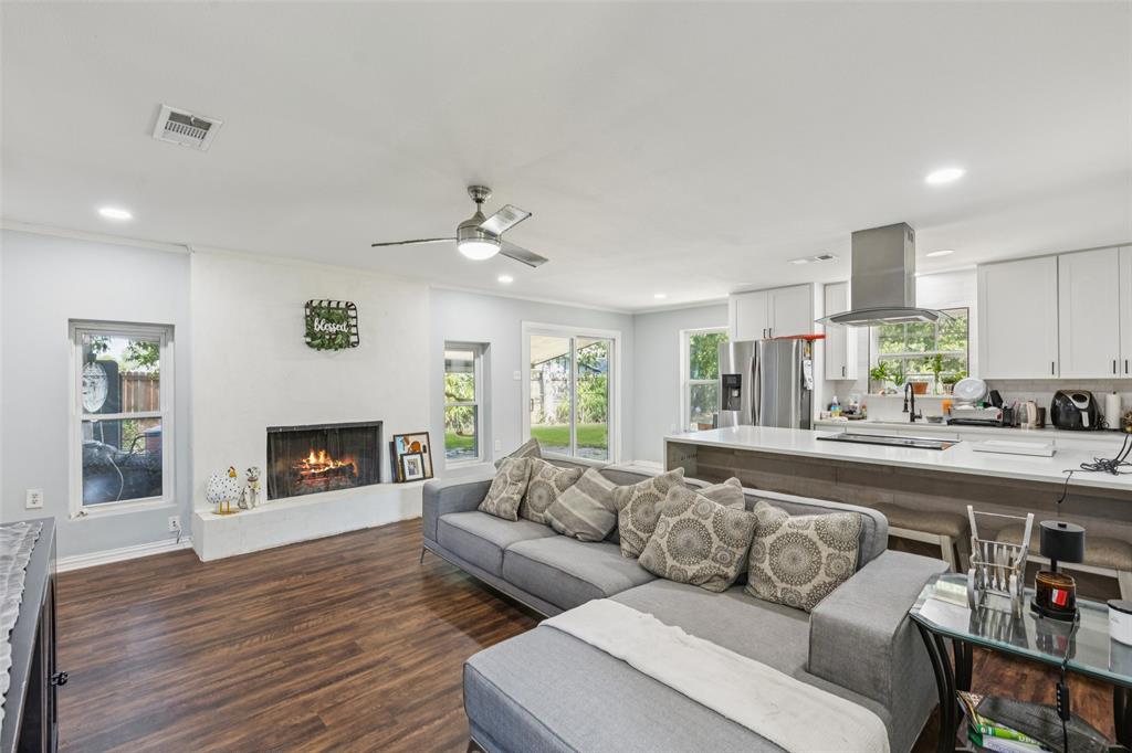 1901 Kris Street Irving, TX 75060 - Photo 3 of 22