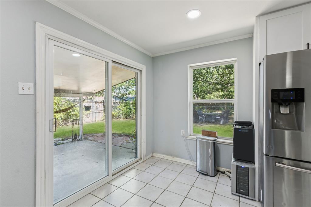 1901 Kris Street Irving, TX 75060 - Photo 6 of 22