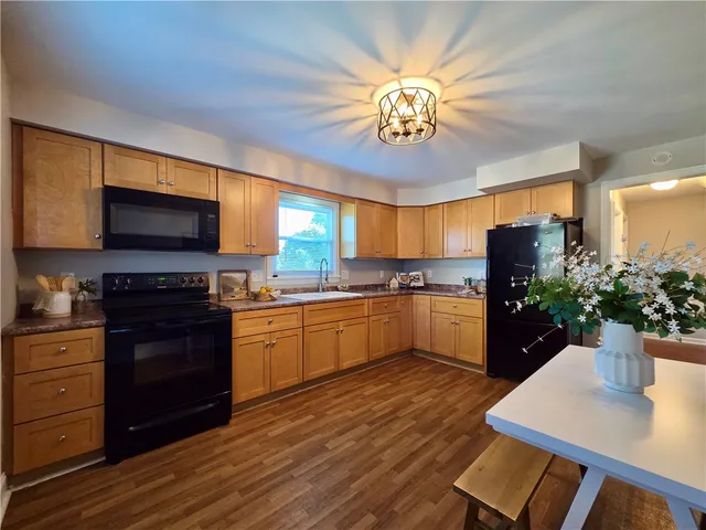 $192,000 | 222 Vinal Avenue, Irondequoit, NY 14609