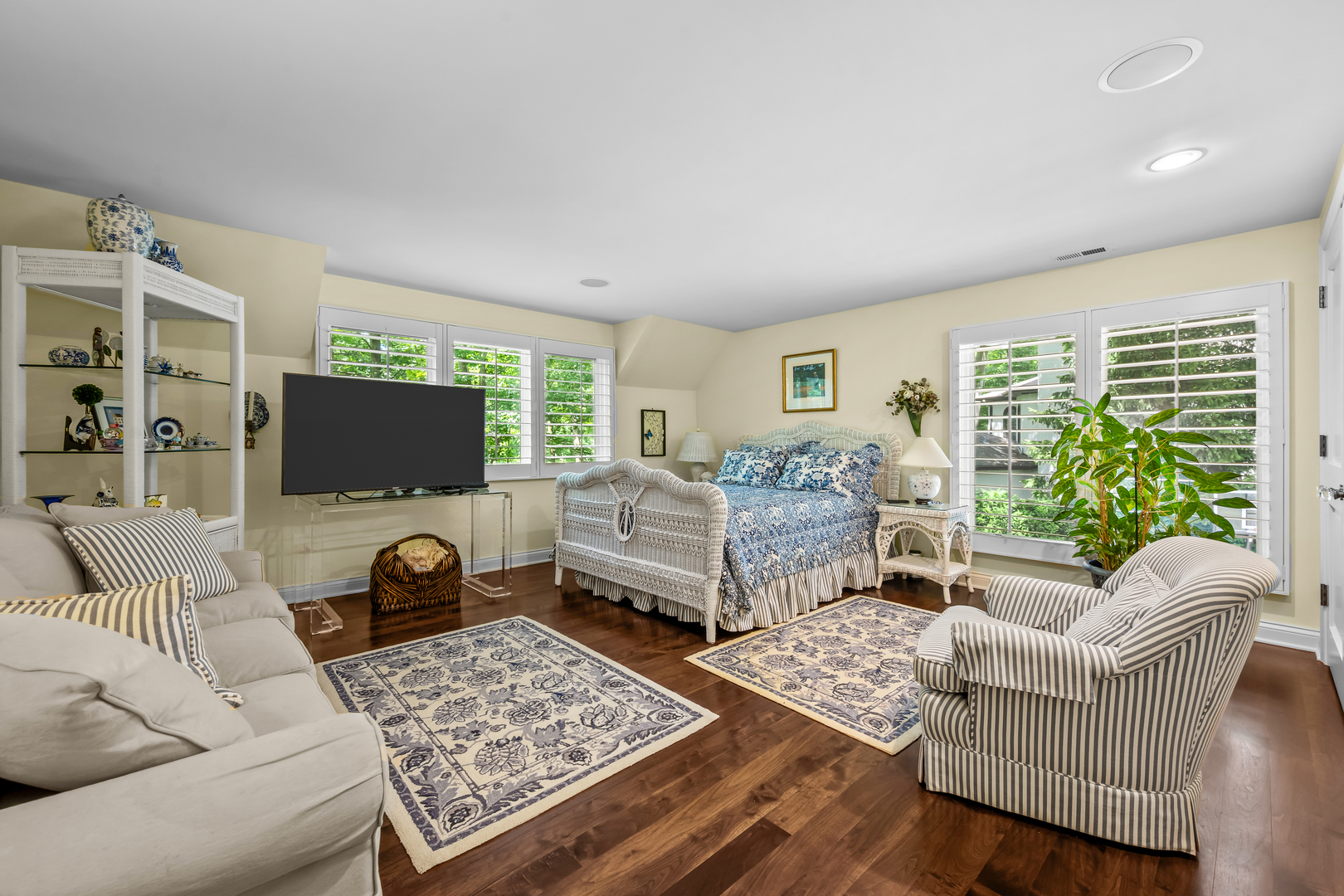 699 Bluff Road Lake Bluff, IL 60044 - Photo 24 of 36