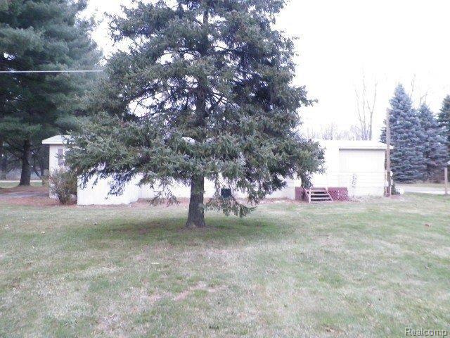 5677 Hanes Road Vassar, MI 48768 - Photo 20 of 23 262-168479 - Rear (2).JPG