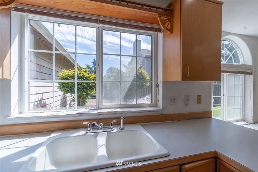 10837 4th Avenue South Seattle, WA 98168 - Photo 14 of 25