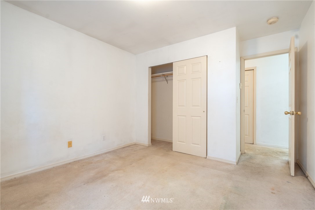10837 4th Avenue South Seattle, WA 98168 - Photo 21 of 25 a view of an empty room