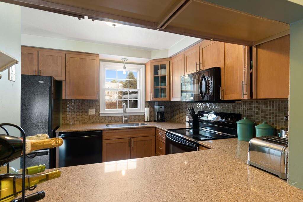 10 Tuck Farm Road, Unit 3 Auburn, MA 01501 - Photo 9 of 30 Gallery Image 9