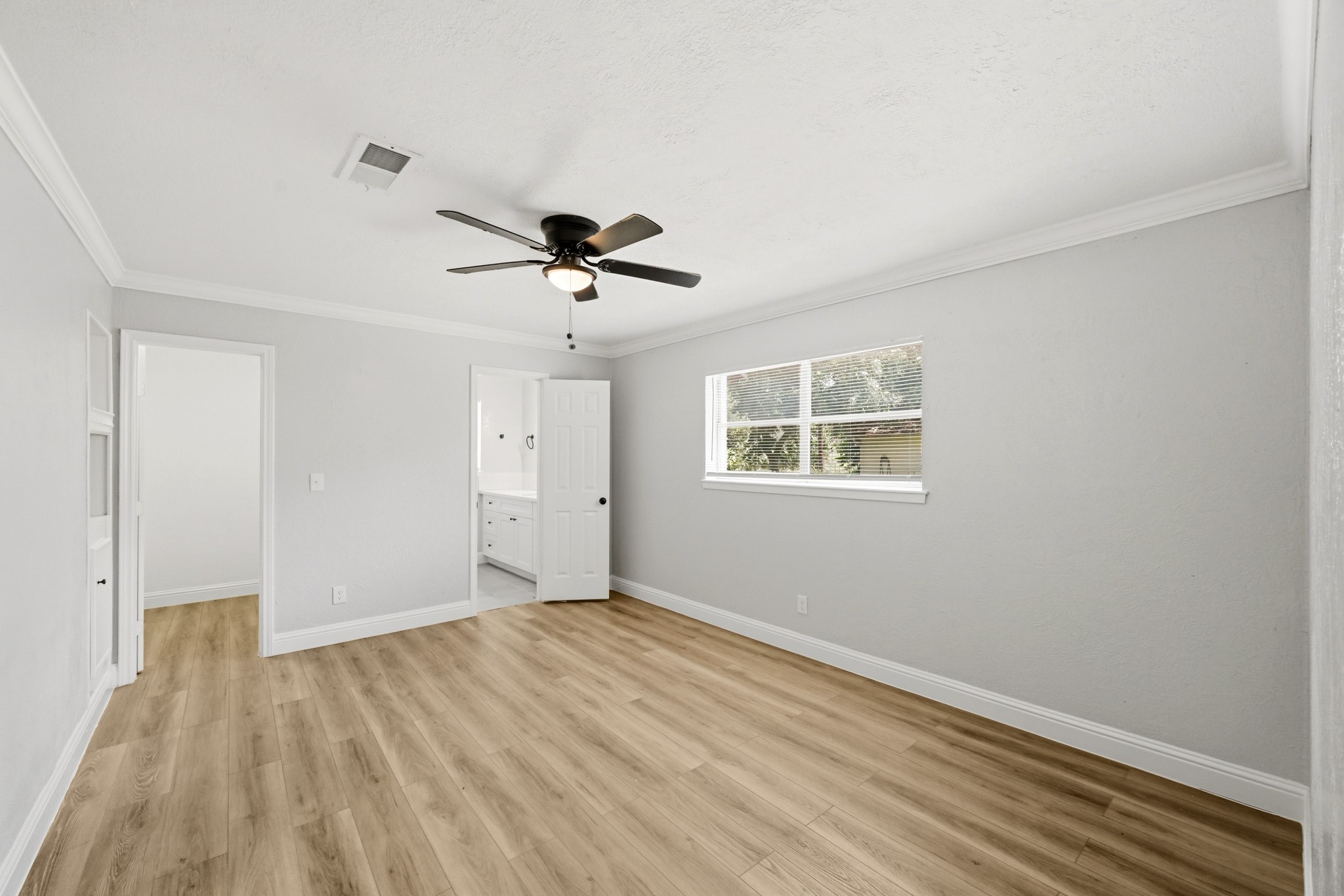 1310 Burning Tree Road Houston, TX 77339 - Photo 23 of 32