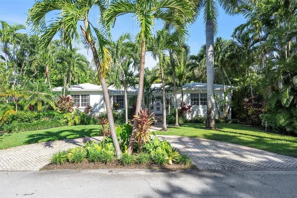 $8,999 | 1099 Northeast 97th Street, Miami Shores, FL 33138