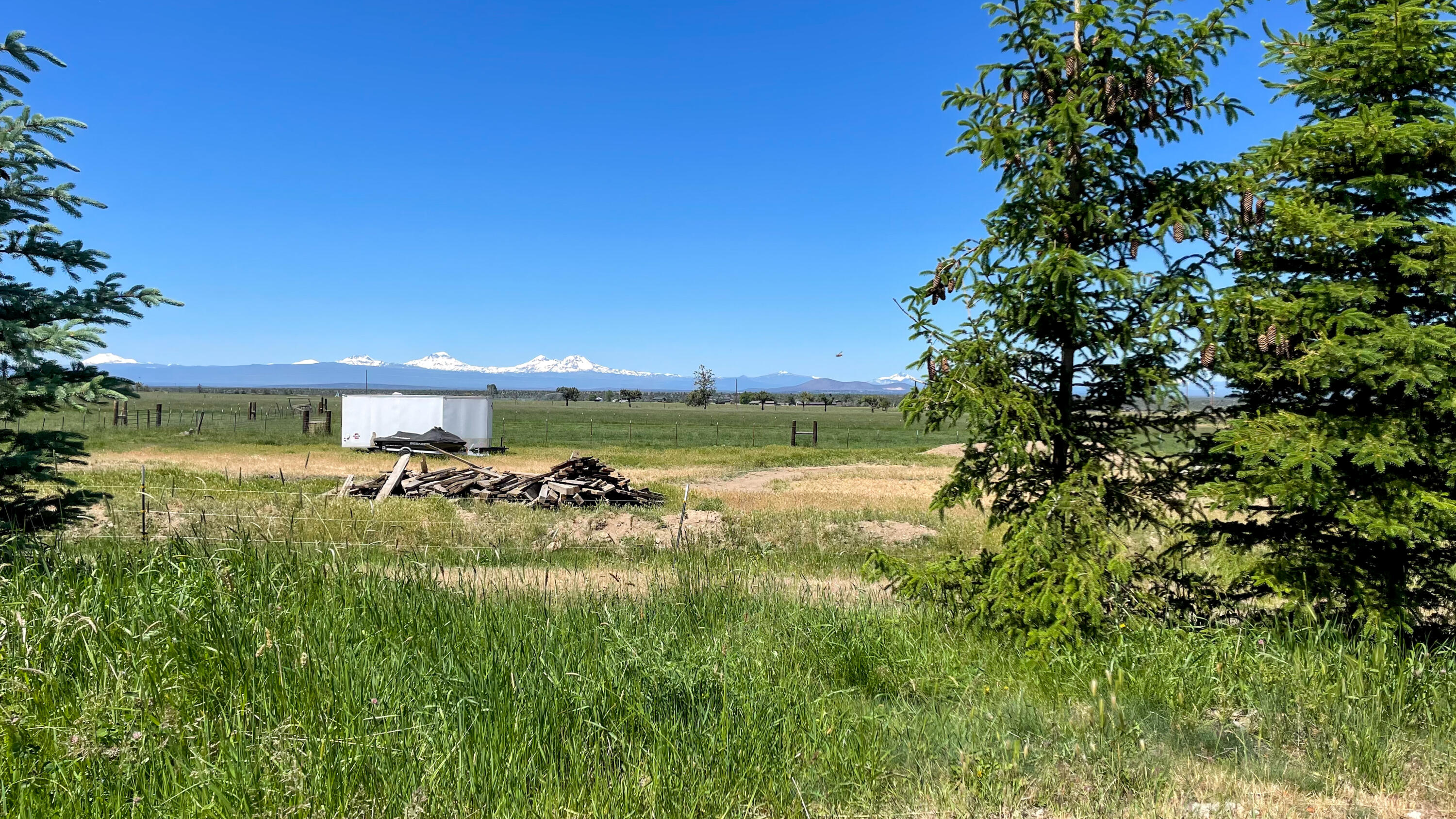 14212 Southwest Riggs Road Powell Butte, OR 97753 - Photo 18 of 48 Water tank area is landscaped and maintained by Avion water