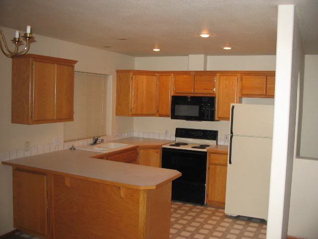 15-17 East Hastings Road Spokane, WA 99218 - Photo 4 of 8