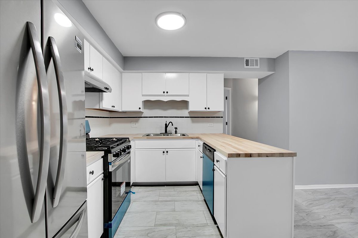 6540 West Irving Park Road, Unit 603 Chicago, IL 60634 - Photo 14 of 23