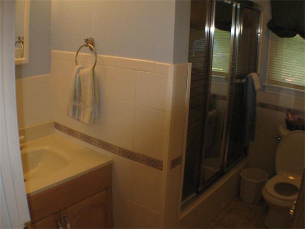 719 Maple Road Longmeadow, MA 01106 - Photo 9 of 17