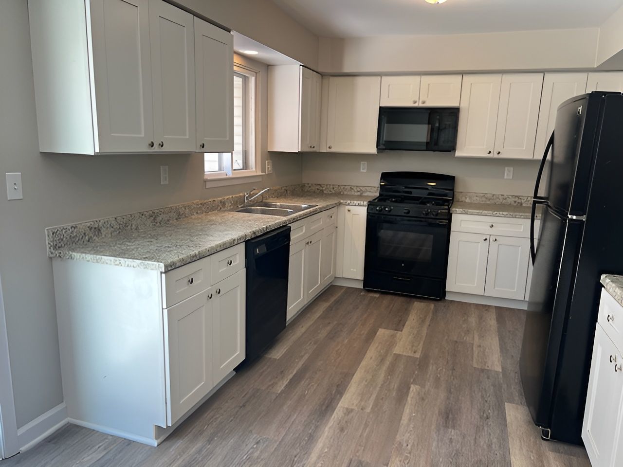 2101 Edina Boulevard Zion, IL 60099 - Photo 21 of 45