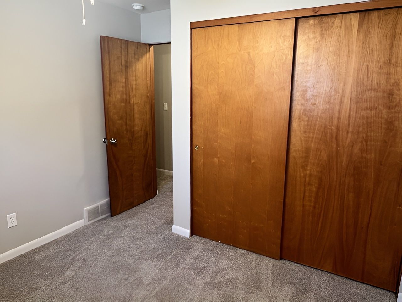 2101 Edina Boulevard Zion, IL 60099 - Photo 30 of 45