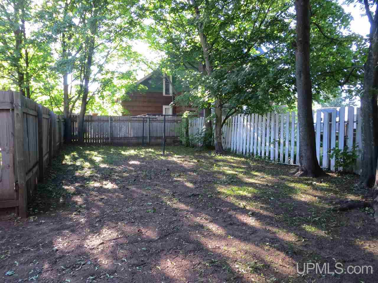 912 North 3rd Street Ishpeming, MI 49849 - Photo 3 of 35