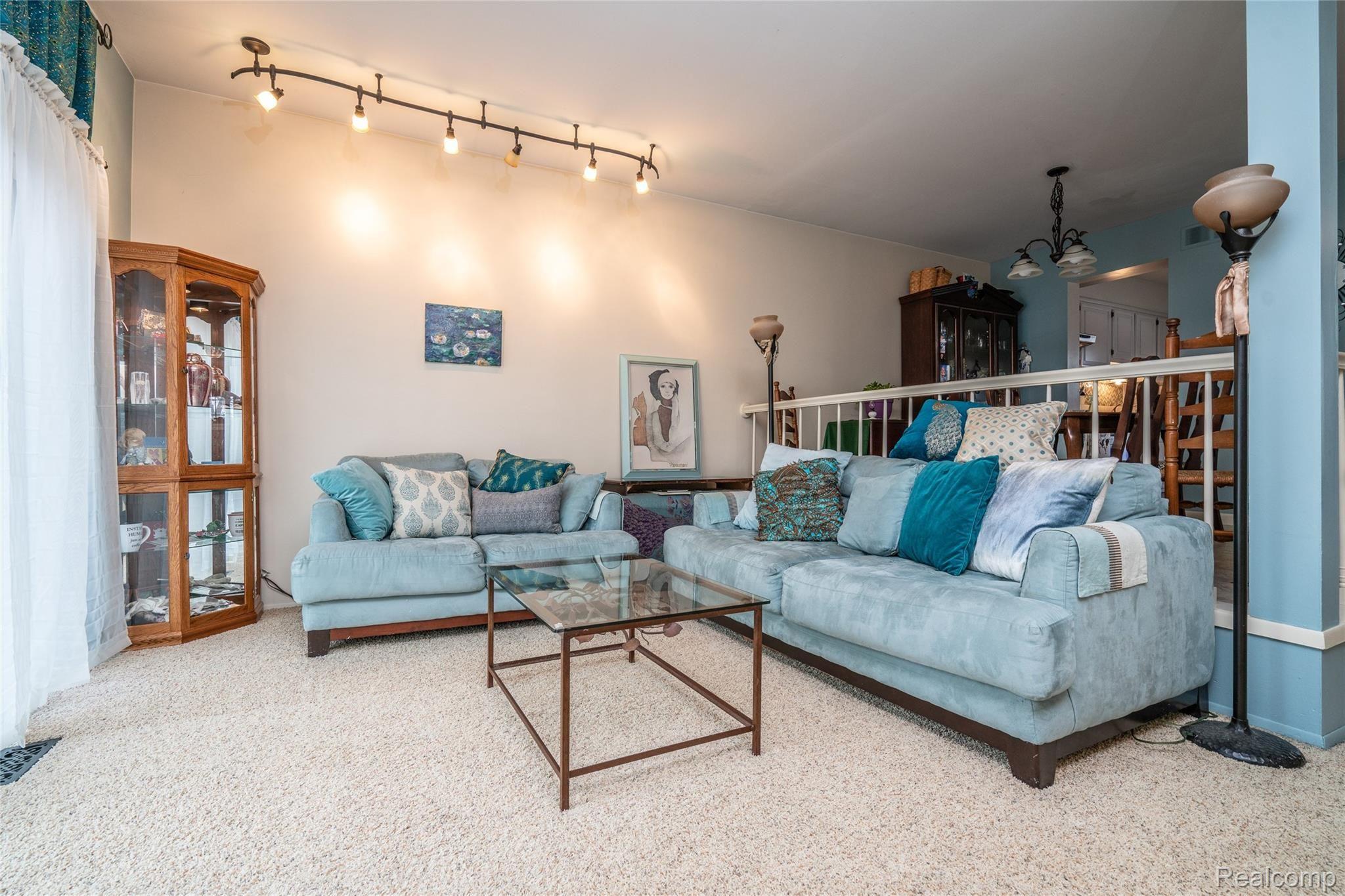 2380 Chalk Farm Road North Warren, MI 48091 - Photo 10 of 26 ChalkFarm-10.jpg