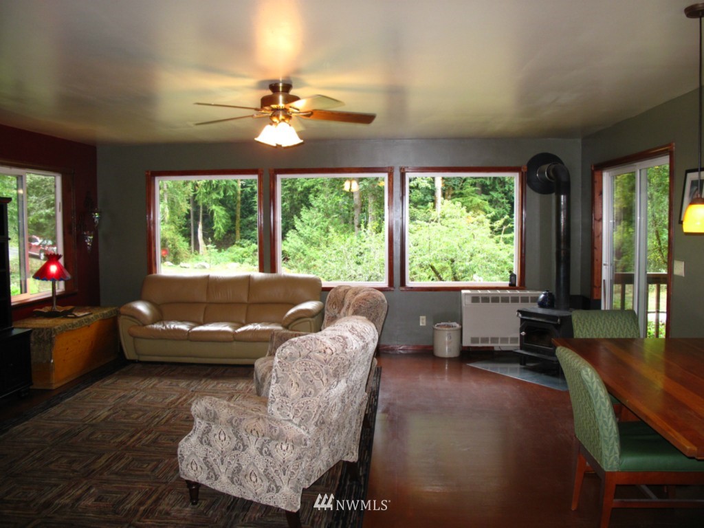 27 North Jensen Road Port Angeles, WA 98362 - Photo 6 of 25 Gallery Image 6
