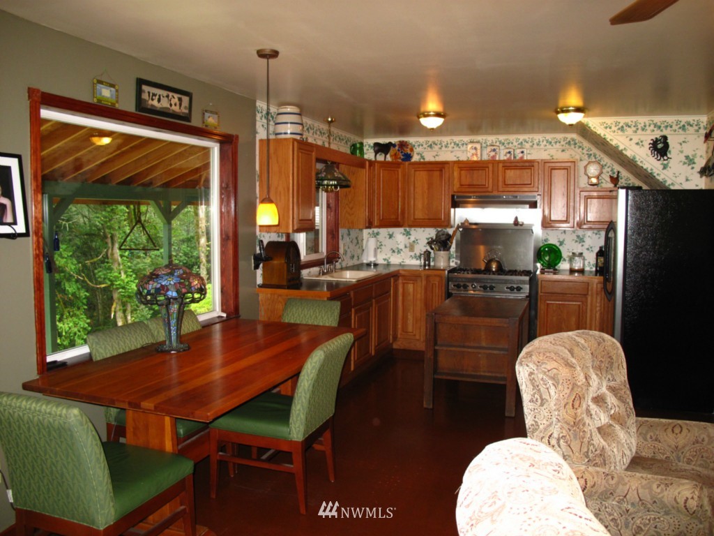 27 North Jensen Road Port Angeles, WA 98362 - Photo 7 of 25 Gallery Image 7