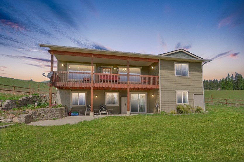 2431 Allen Road Elk, WA 99009 - Photo 2 of 20