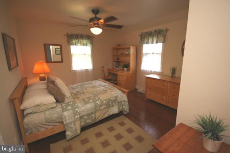 100 Normandy Drive Silver Spring, MD 20901 - Photo 15 of 17 Bedroom #2