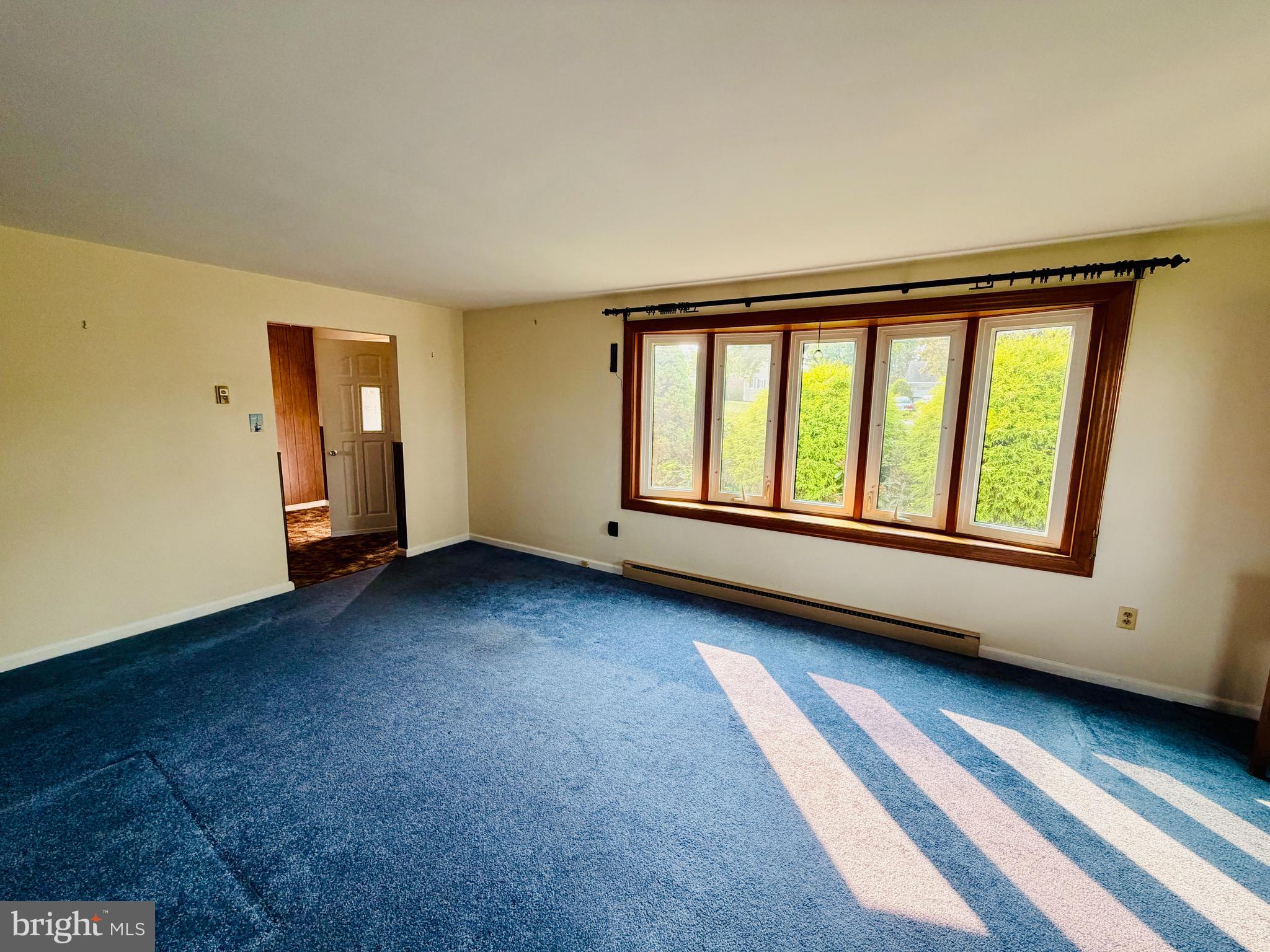 Living Room with nice bay window