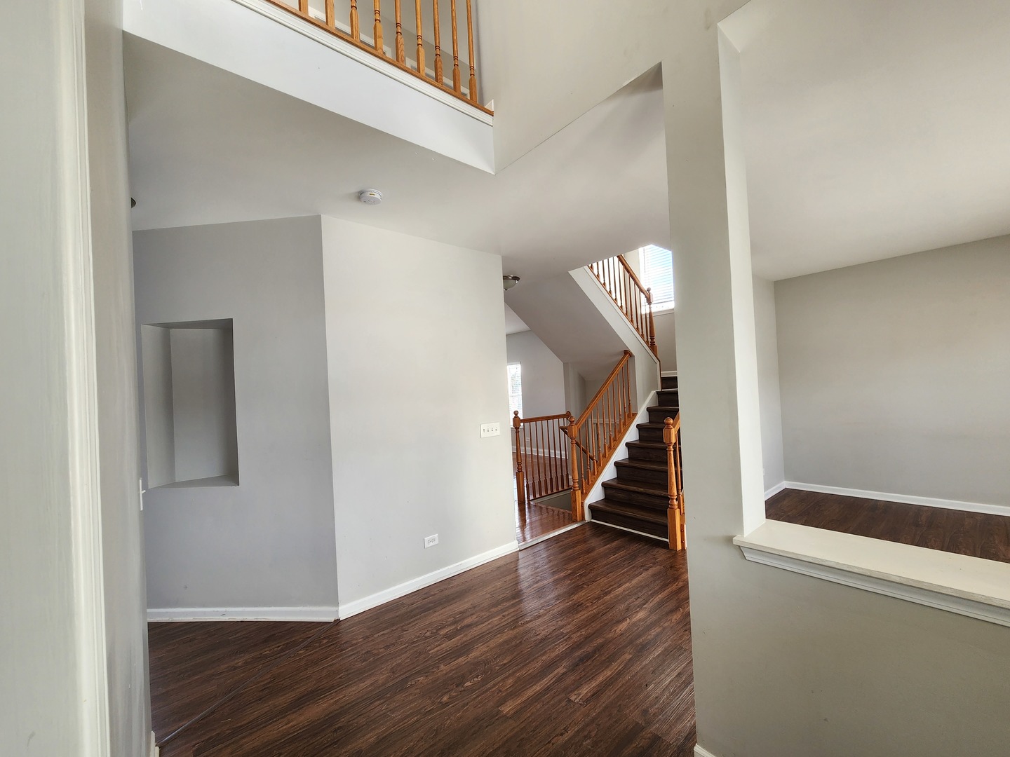 214 Winding Trail Genoa, IL 60135 - Photo 2 of 23
