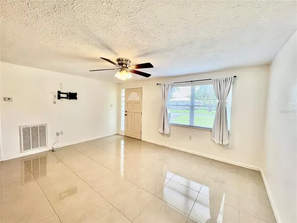 $1,700 | 6143 Illinois Avenue, New Port Richey, FL 34653