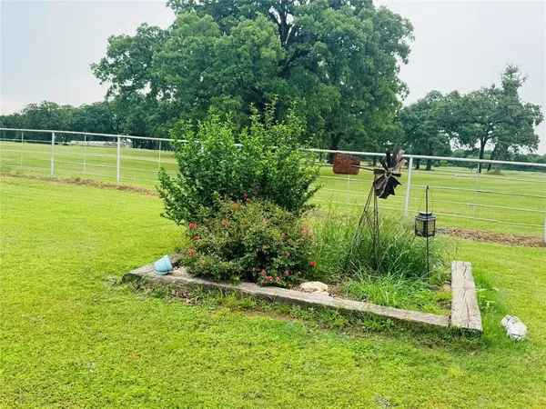 $1,300,000 | 2031 East Fm 1396, Ivanhoe, TX 75447
