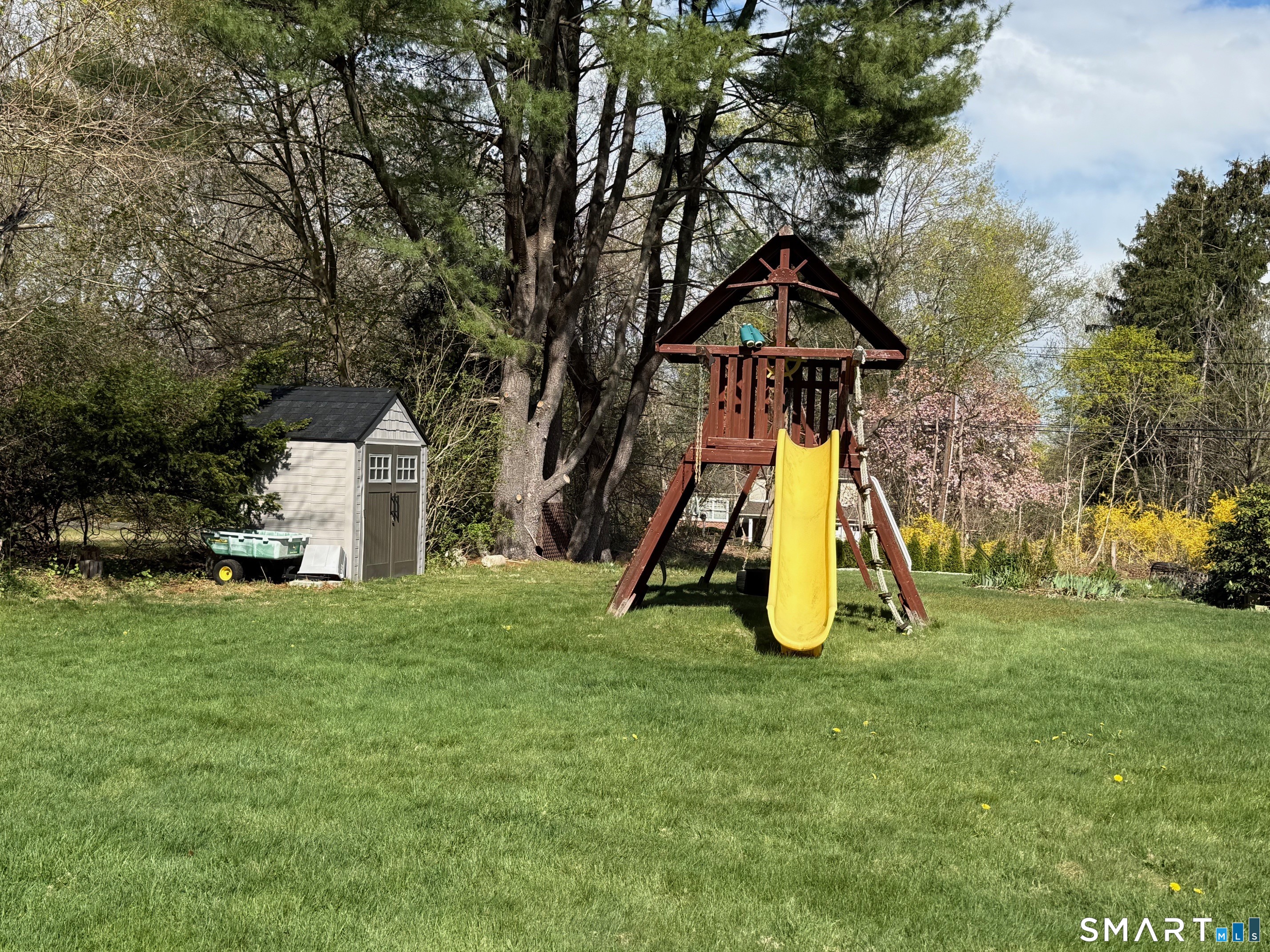 6 Yankee Peddler Path Madison, CT 06443 - Photo 17 of 20