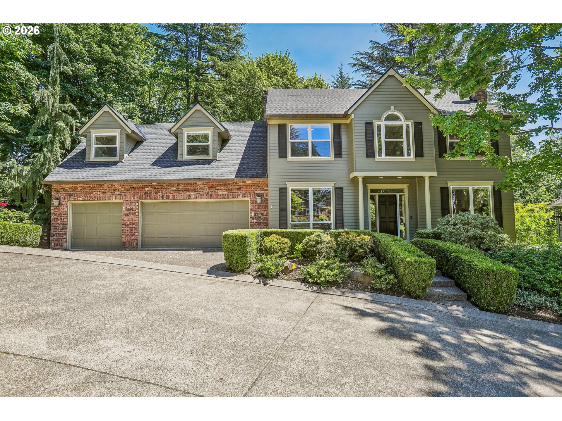 5516 Southwest Hamilton Street Portland, OR 97221 - Photo 3 of 46 Gallery Image 3