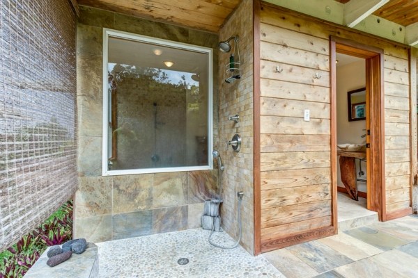 83-5366 Painted Church Road Captain Cook, HI 96704 - Photo 18 of 25 a view of a bathroom