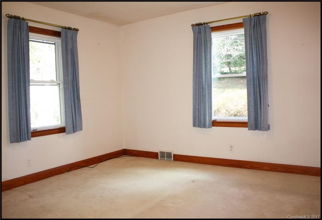 225 School Road Asheville, NC 28806 - Photo 12 of 24 Gallery Image 12