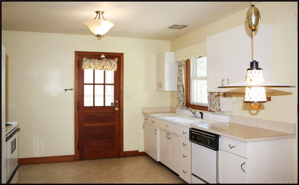 225 School Road Asheville, NC 28806 - Photo 7 of 24 Gallery Image 7