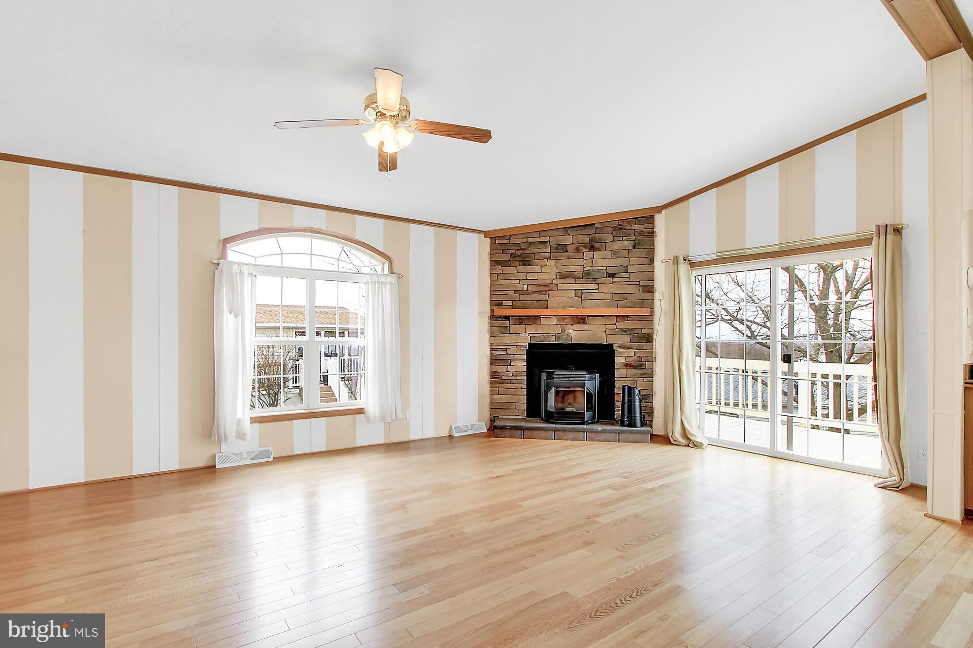 12 Raptor Drive Hanover, PA 17331 - Photo 13 of 35 Living Room