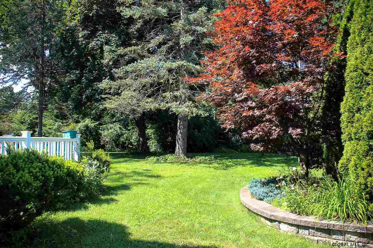 5 Hartwood Road Bethlehem, NY 12054 - Photo 4 of 25 Photo 4