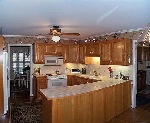 706 Stone Ridge Road Greer, SC 29650 - Photo 4 of 25 Gallery Image 4