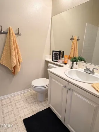 $725,000 | 395 Via Cantilena, Camarillo, CA 93012