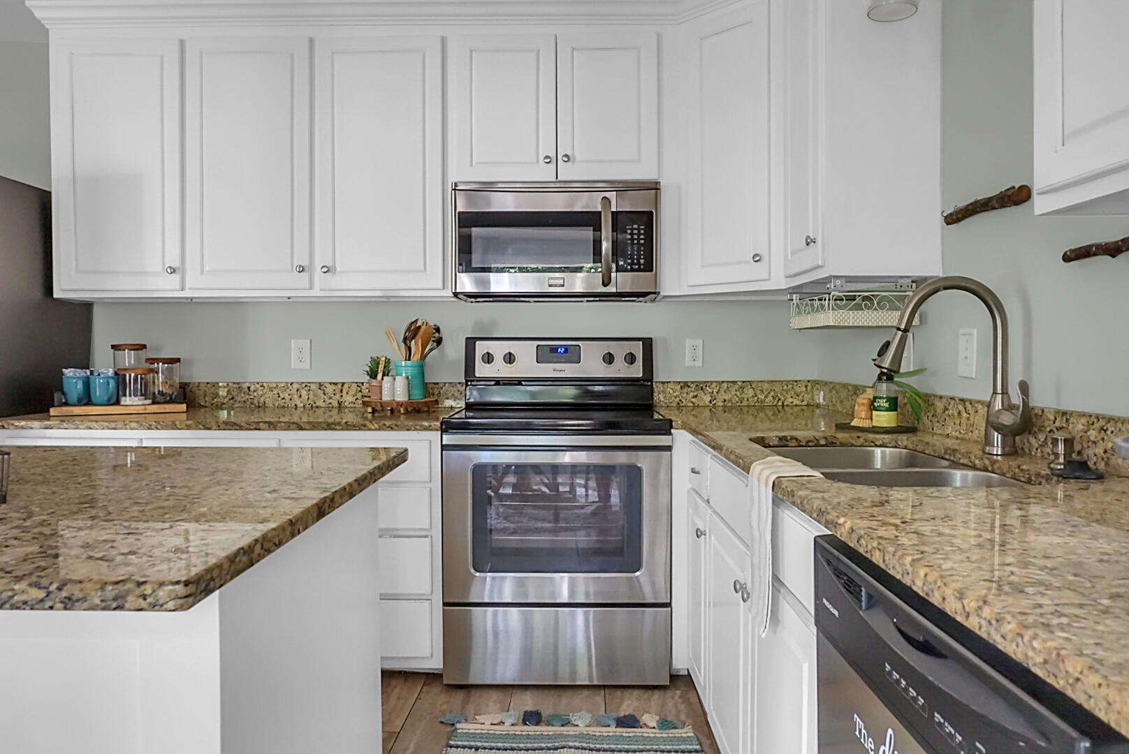 607 Old Golf Road Summerville, SC 29483 - Photo 10 of 42 DSC09804