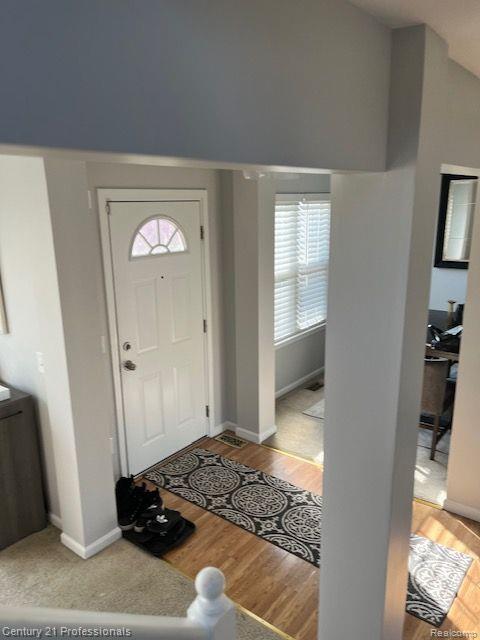 20984 Andover Road Southfield, MI 48076 - Photo 41 of 50 View of entrance from stairs