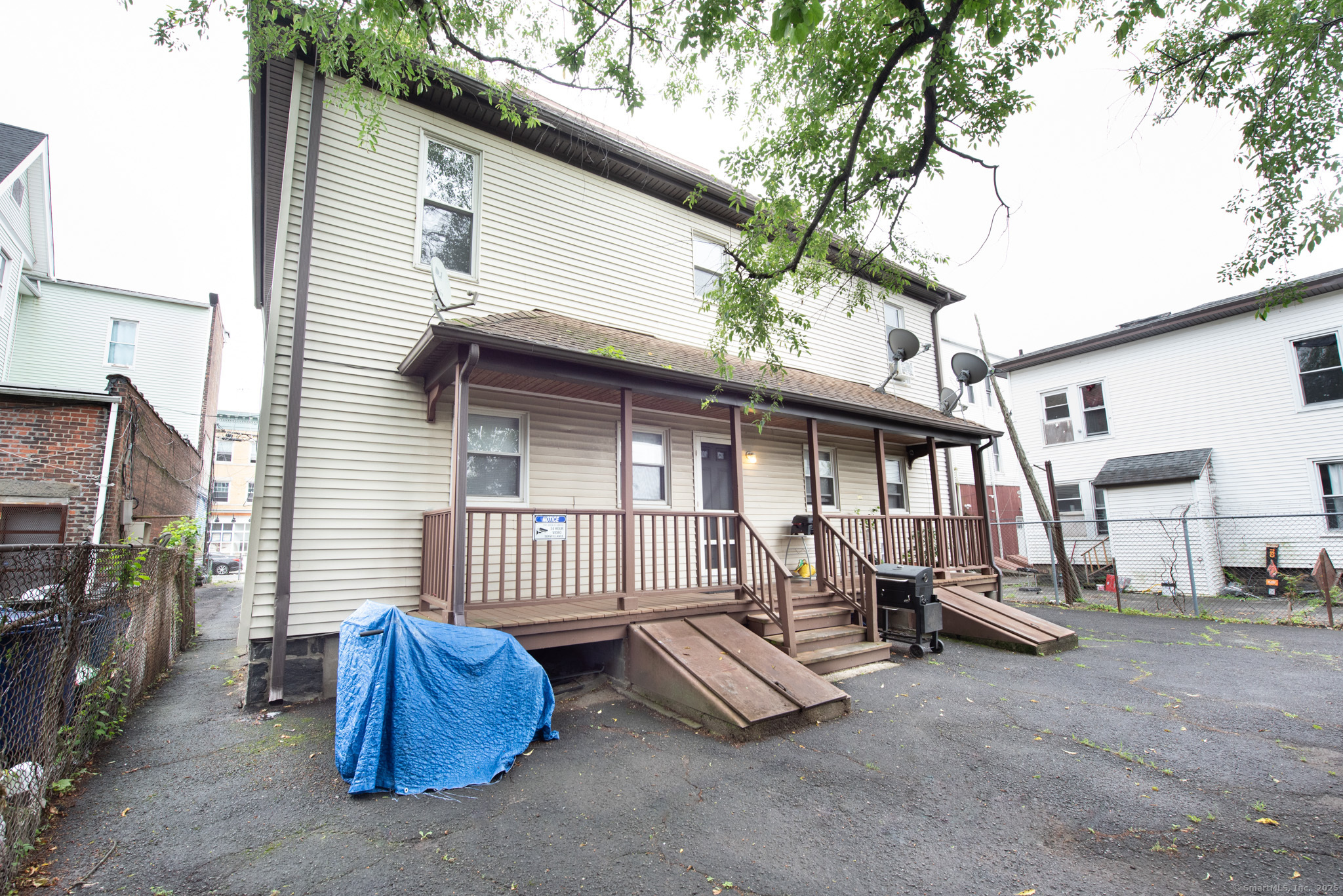 525 East Main Street Bridgeport, CT 06608 - Photo 21 of 24 Rear of the property