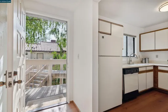 $395,000 | 1731-1731 South Villa Way, Walnut Creek, CA 94595