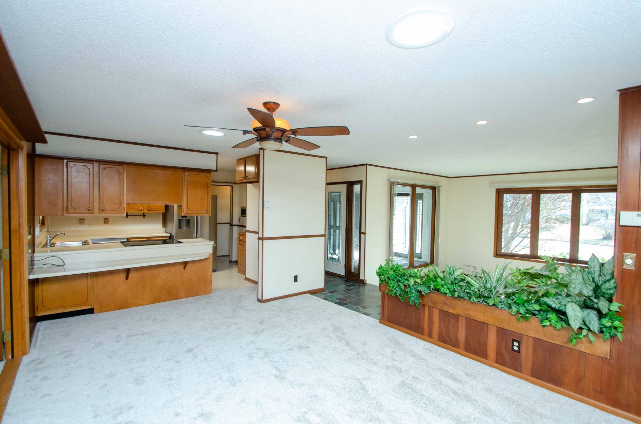 8232 Beard Road Bloomington, MN 55431 - Photo 17 of 51